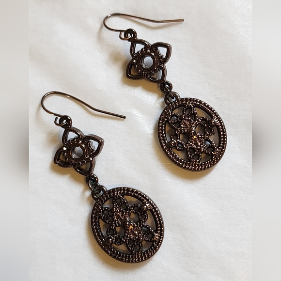 Elegant Bronze Dangle Earrings - Picture 1 of 7